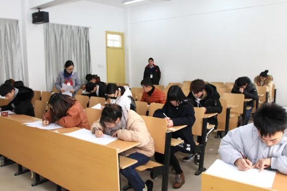  女生合适考二级建造师哪个专业
